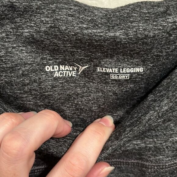 Old Navy High-Waisted Elevate 7/8-Length Gray Color-Block Leggings Go-Dry Size L - Picture 2 of 5